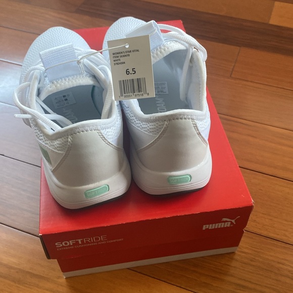 Puma women’s Star Vital SoftRide athletic shoes - Picture 2 of 5